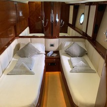 Azimut 80