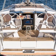 Hanse 388