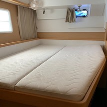 Lagoon 400 S2