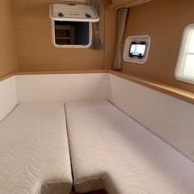 Lagoon 400 S2