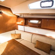 Beneteau Oceanis 43