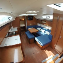 Beneteau Oceanis 40