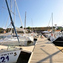 Beneteau Oceanis 40