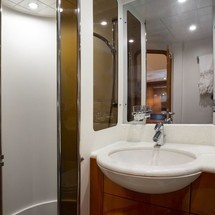 Princess V65