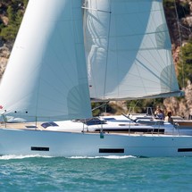 Dufour 390