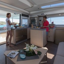 Fountaine Pajot Saona 47