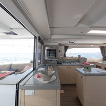 Fountaine Pajot Saona 47