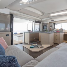 Fountaine Pajot Saona 47