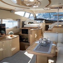 Ferretti 530