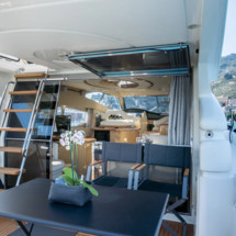 Ferretti 530