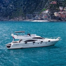 Ferretti 530