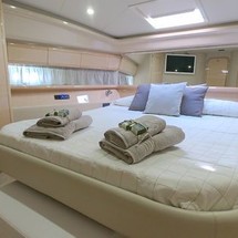 Ferretti 530