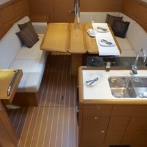 Jeanneau Sun Odyssey 389