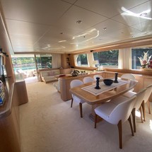 Falcon Yachts 86