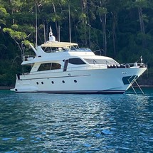 Falcon Yachts 86