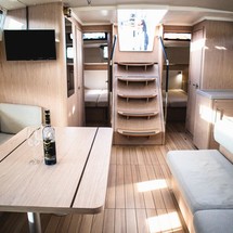 Beneteau Oceanis 51.1
