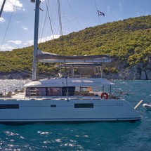 Lagoon 560