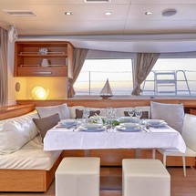 Lagoon 560