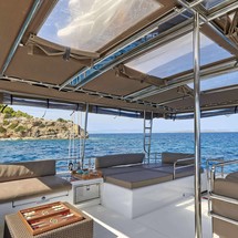 Lagoon 560