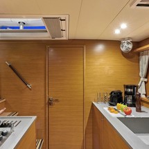 Lagoon 560