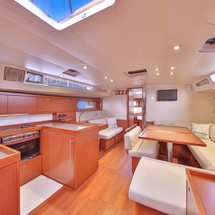 Beneteau Oceanis 48