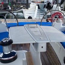 Beneteau Oceanis 43