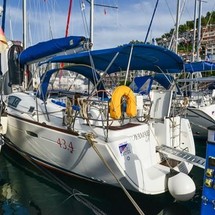 Beneteau Oceanis 43
