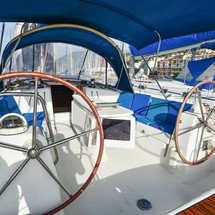 Beneteau Oceanis 43