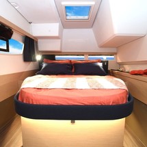 Fountaine Pajot Lucia 40