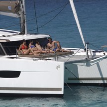 Fountaine Pajot Lucia 40