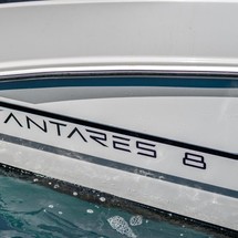Beneteau Antares 8