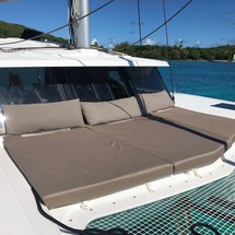 Fountaine Pajot Lucia 40