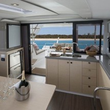 Fountaine Pajot Lucia 40