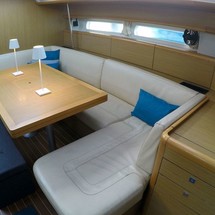 Jeanneau 53