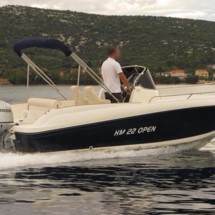 HM 22 Fly