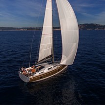Hanse 418