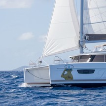 Fountaine Pajot Lucia 40