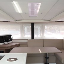 Fountaine Pajot Lucia 40