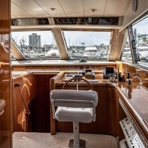 Falcon Yachts 80 fly