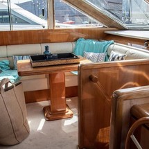Falcon Yachts 80 fly