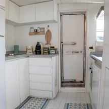 Falcon Yachts 80 fly