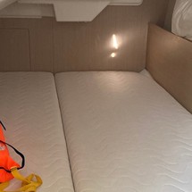 Beneteau Oceanis 35.1