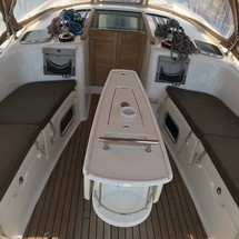 Beneteau Oceanis 43