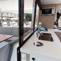 Fountaine Pajot Lucia 40