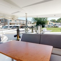 Fountaine Pajot Lucia 40
