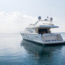 Ferretti 68