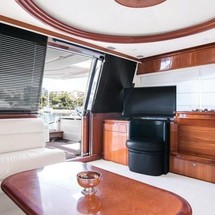 Ferretti 68