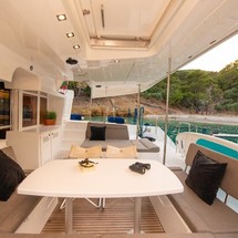 Lagoon 450 F