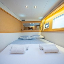 Lagoon 450 F