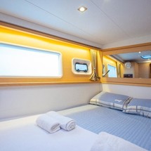 Lagoon 450 F